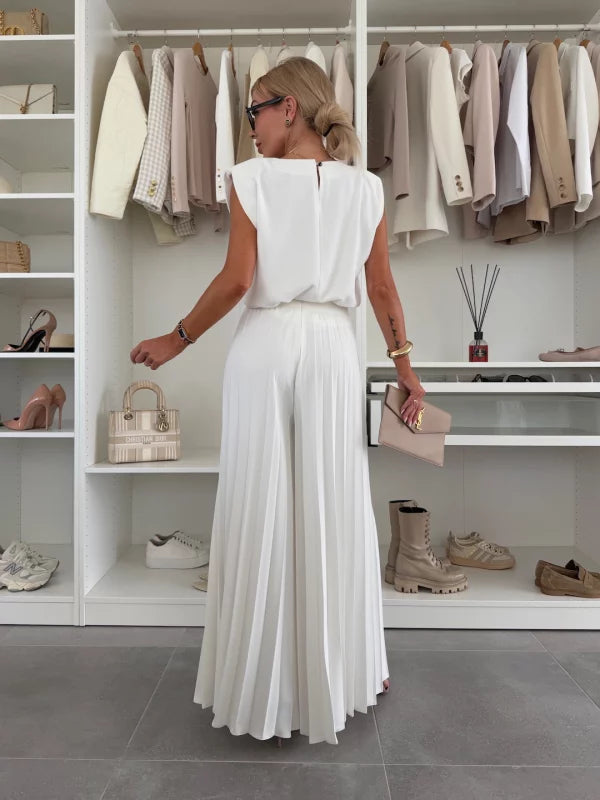 Daisy | Elegant Women's Set with Pleated Pants and Sophisticated Top