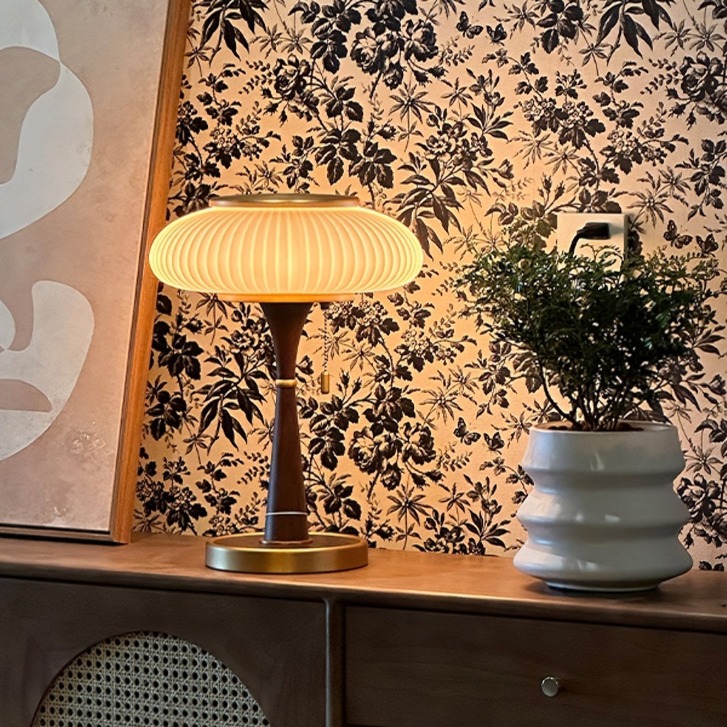 Elegant Matsutake Table Lamp for Stylish Lighting