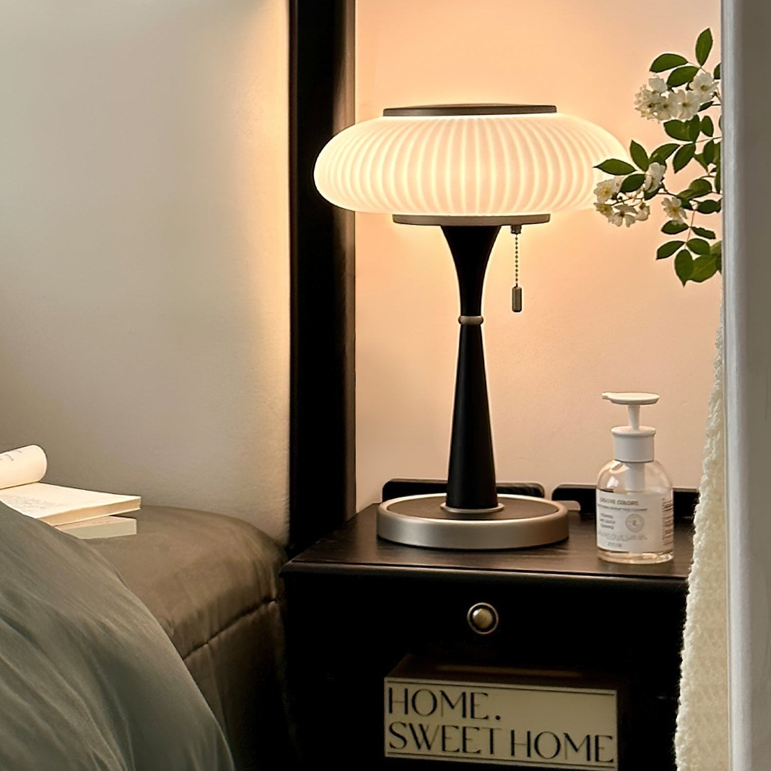 Elegant Matsutake Table Lamp for Stylish Lighting