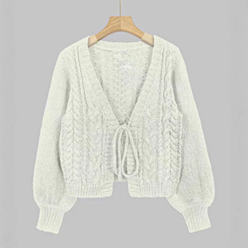 Cozy Vintage Chunky Knit Cardigan with Tie-Front and Long Sleeves
