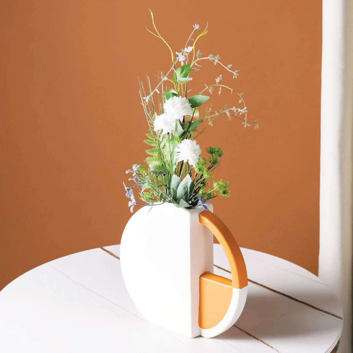 Odal Ceramic Vase