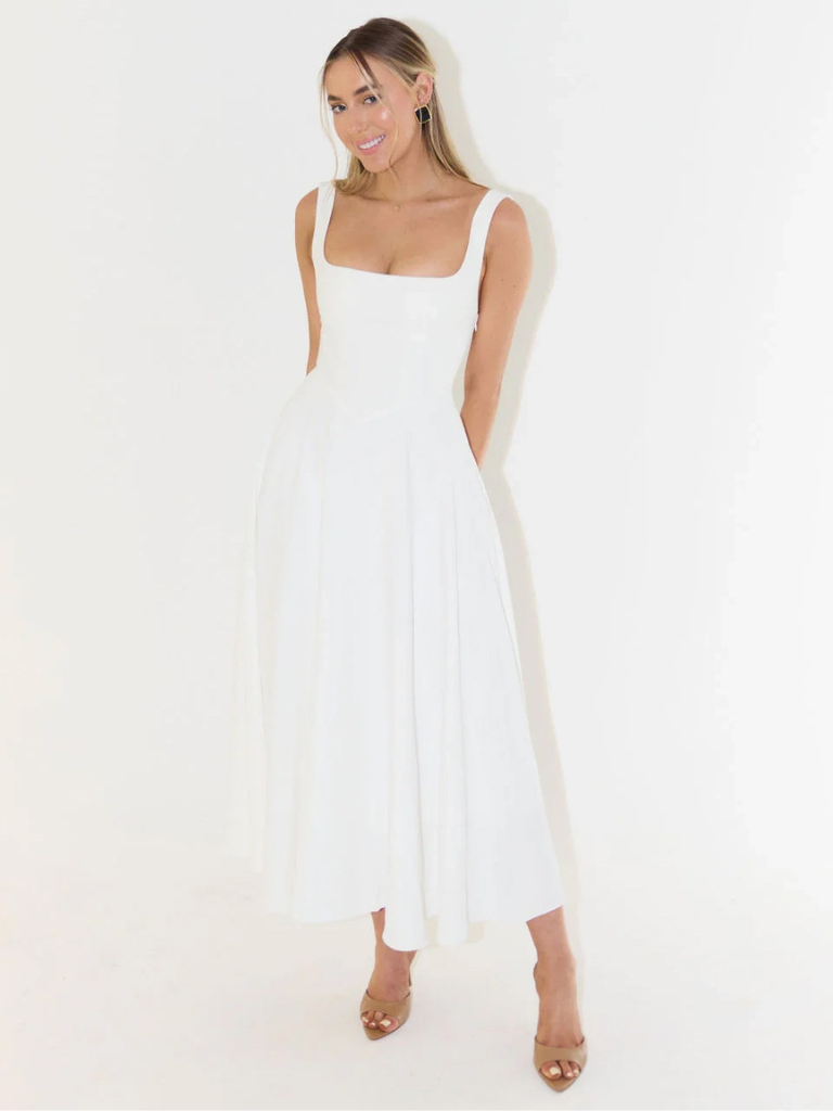 Scarlett Grace | Timelessly Elegant Dress