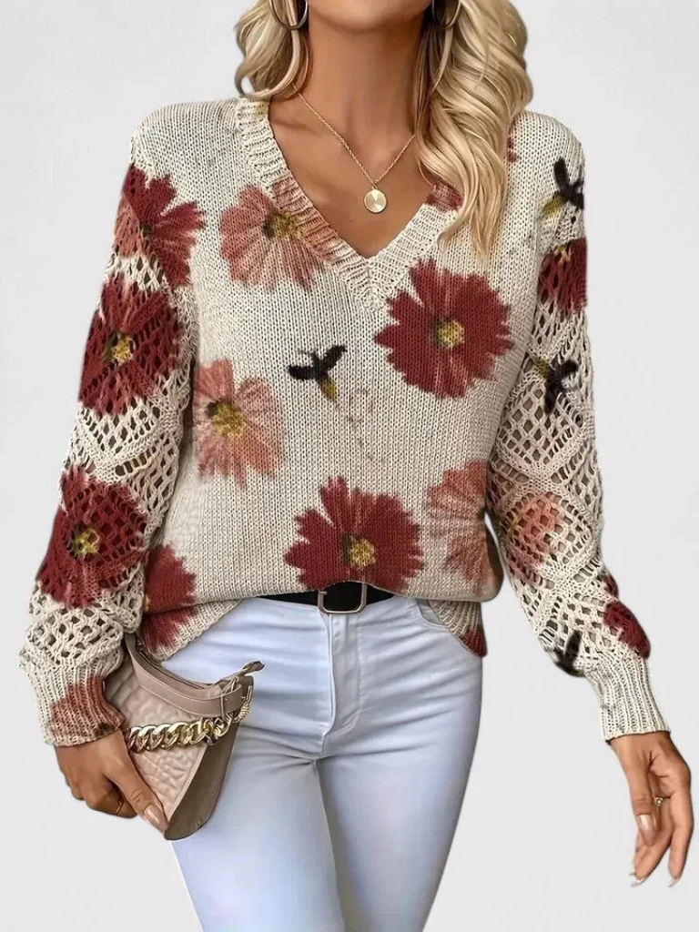 MARIBELLE BLOOM Pullover with Charming Floral Design