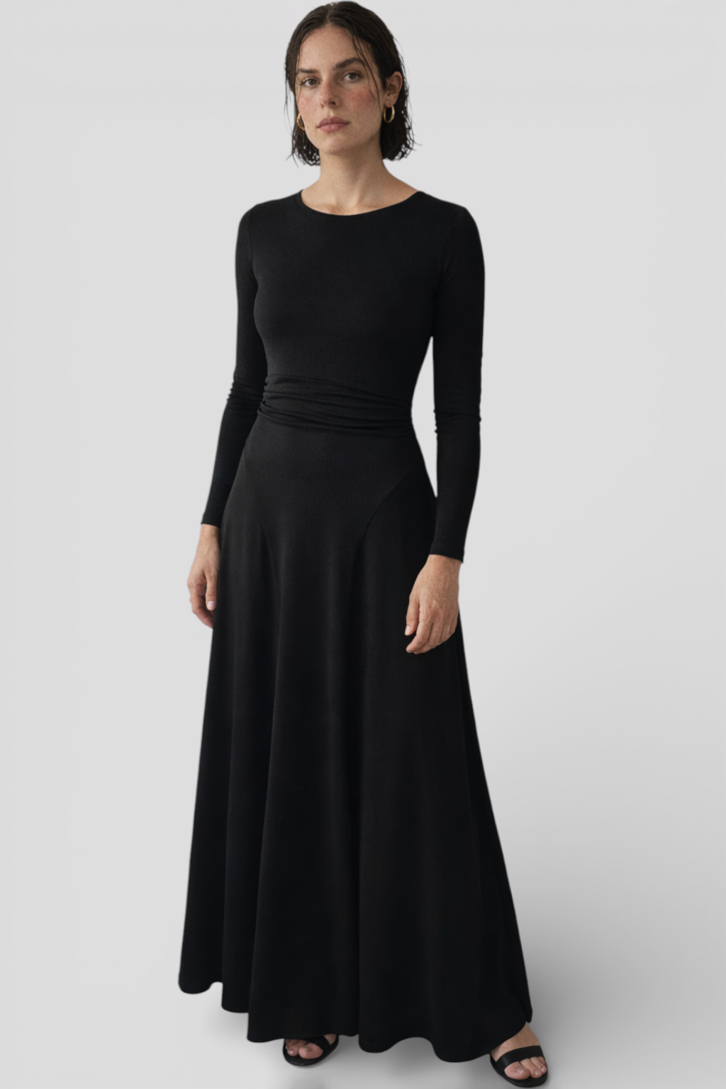 Elegant Black Pleated Boat Neck Maxi Dress for a Modern Look