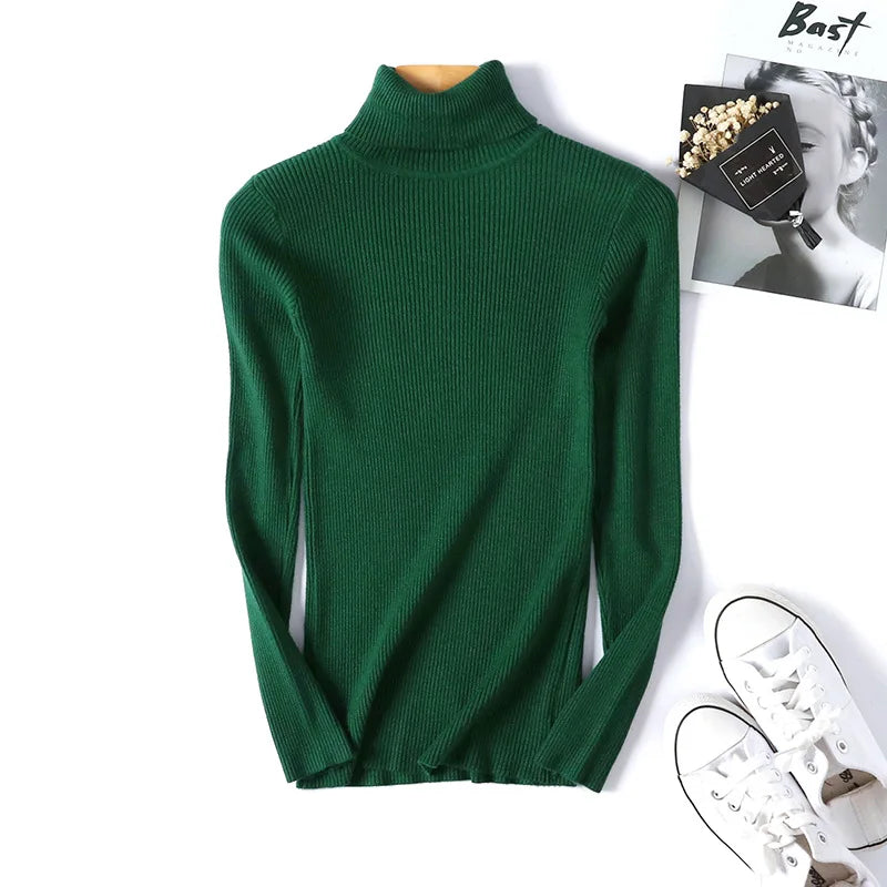 Stylish women's turtleneck sweater with fold-over for special comfort