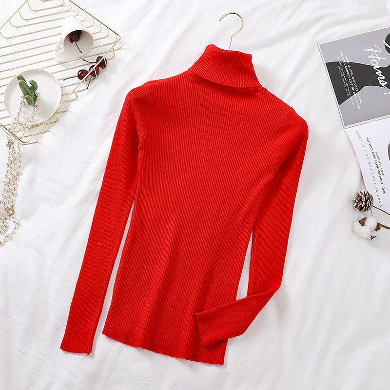Stylish women's turtleneck sweater with fold-over for special comfort
