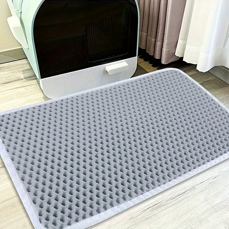 Luxe Cat Litter Mat with Built-in Scratching Function for Extra Protection