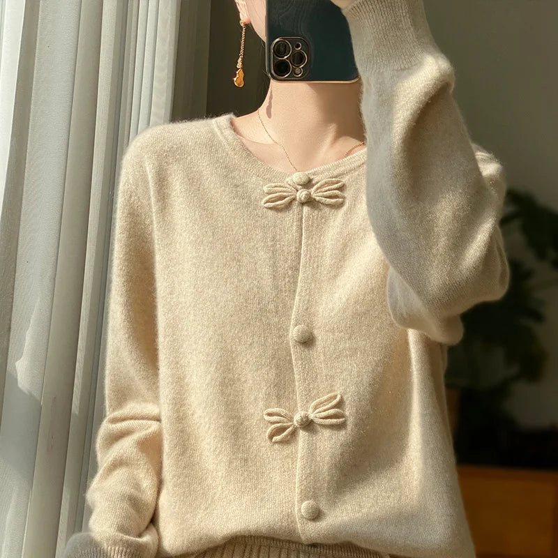 Chic Bow Cardigan - Effortless Elegance for Everyday Style