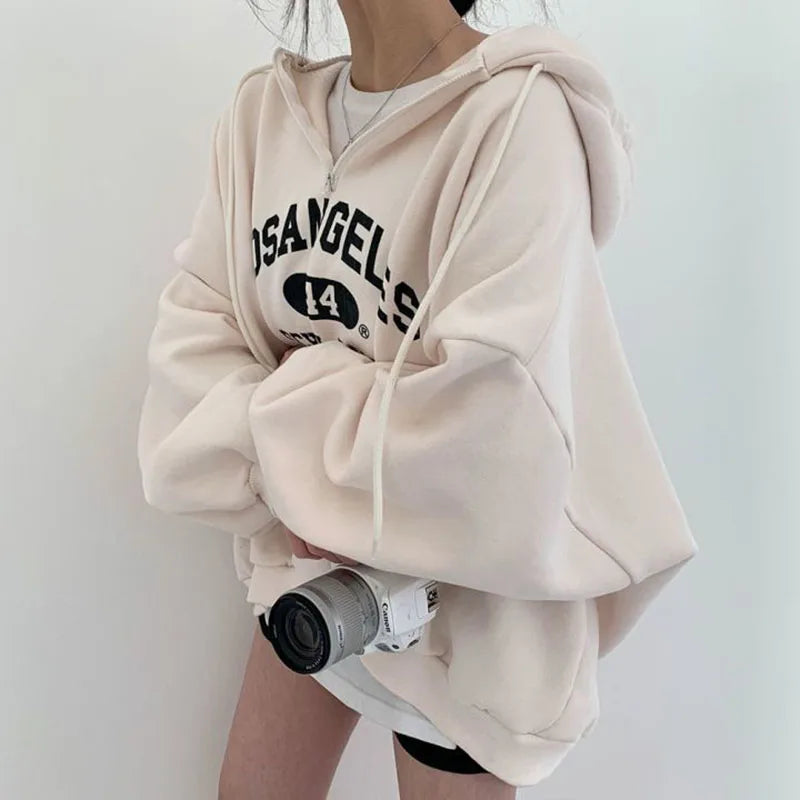 Stylish oversized women's hoodie for a casual look