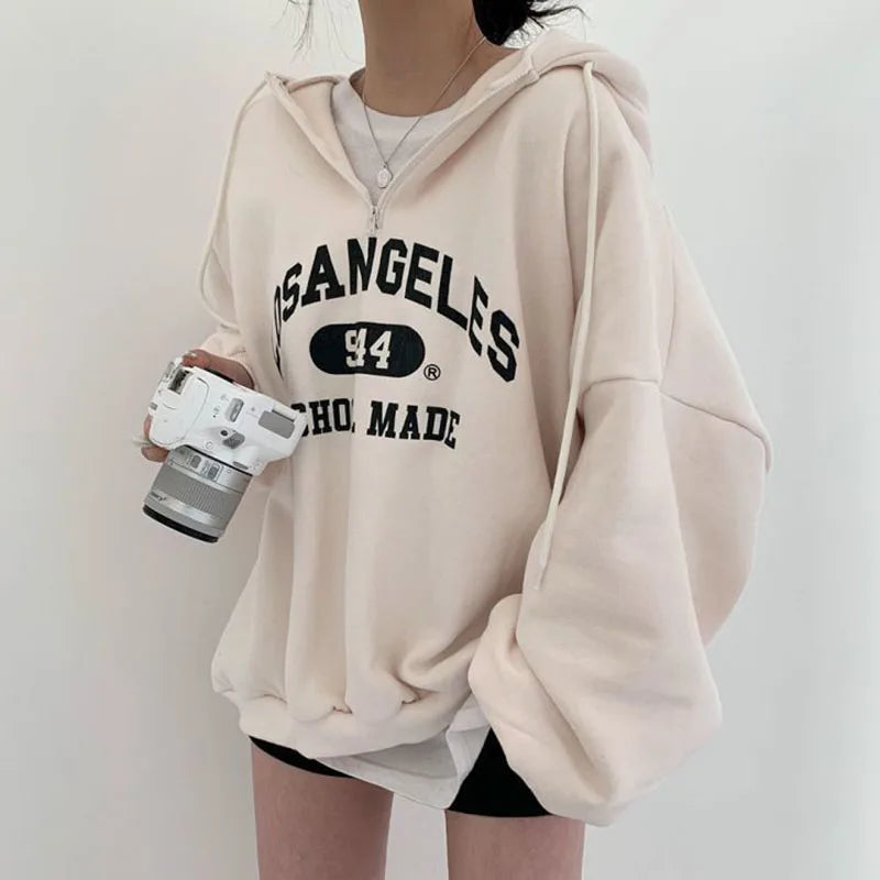 Stylish oversized women's hoodie for a casual look