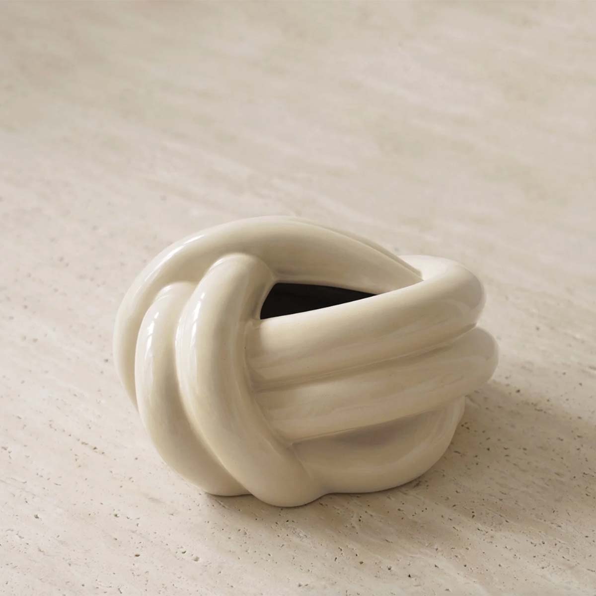 Knot Tissue Box | Add a Touch of Elegance and Functionality to Your Interior Decor