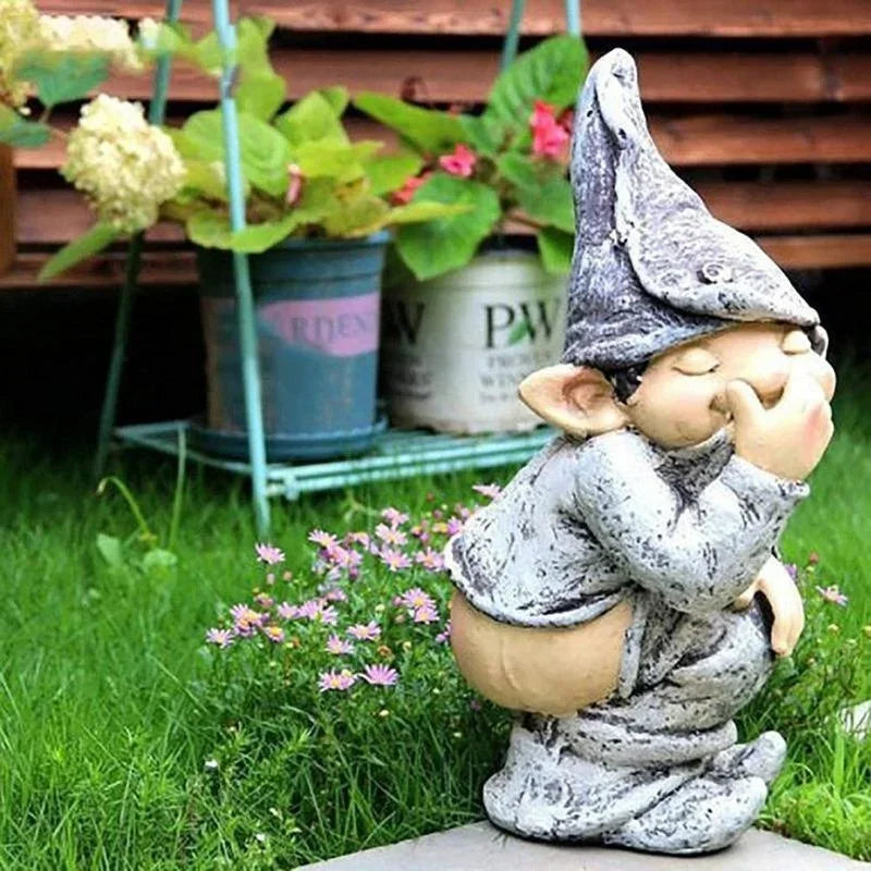Niobe - Charming Wooden Gnome Figurine for Your Garden and Lawns