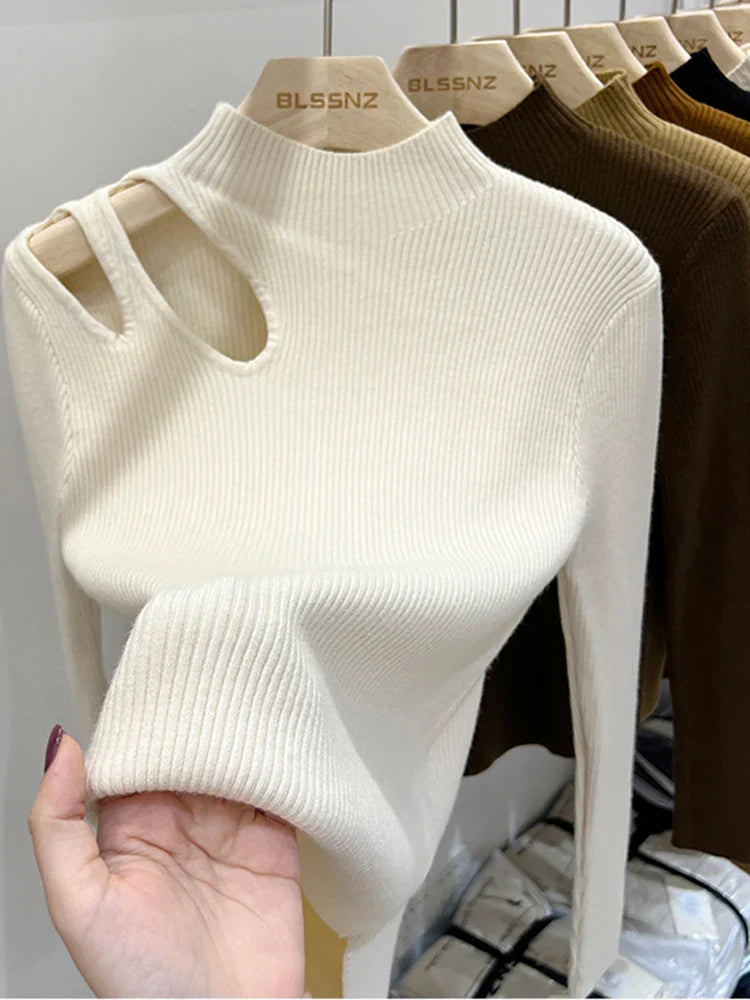 Elegant women's sweater with fashionable keyhole neckline