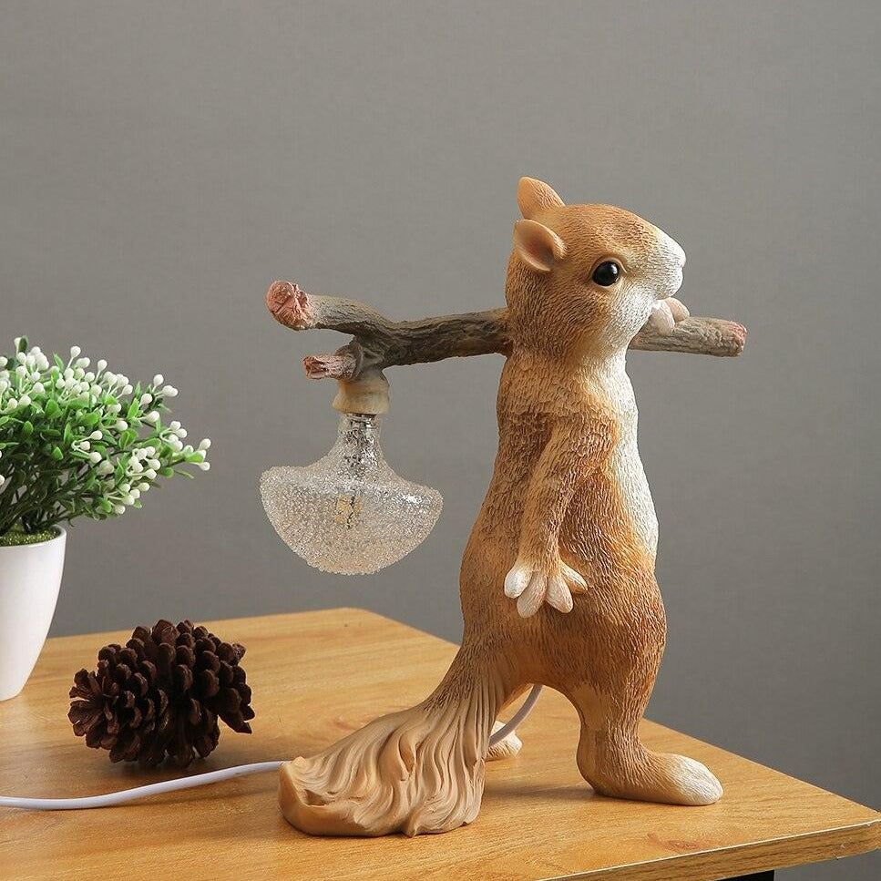 Charming Squirrel Table Lamp for Cozy Lighting
