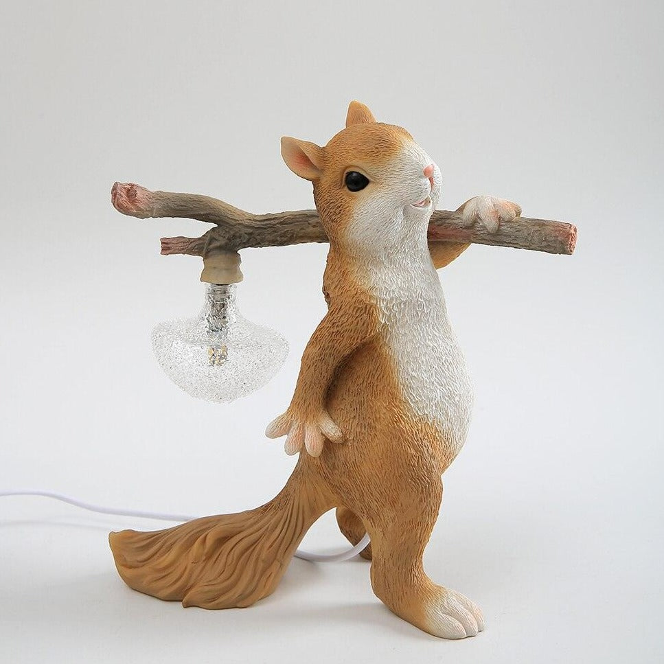 Charming Squirrel Table Lamp for Cozy Lighting