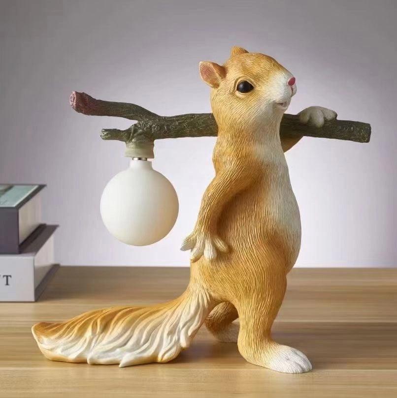 Charming Squirrel Table Lamp for Cozy Lighting