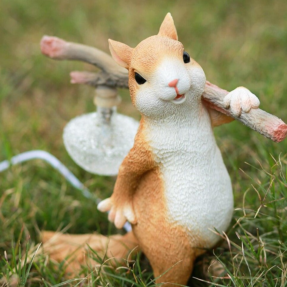 Charming Squirrel Table Lamp for Cozy Lighting