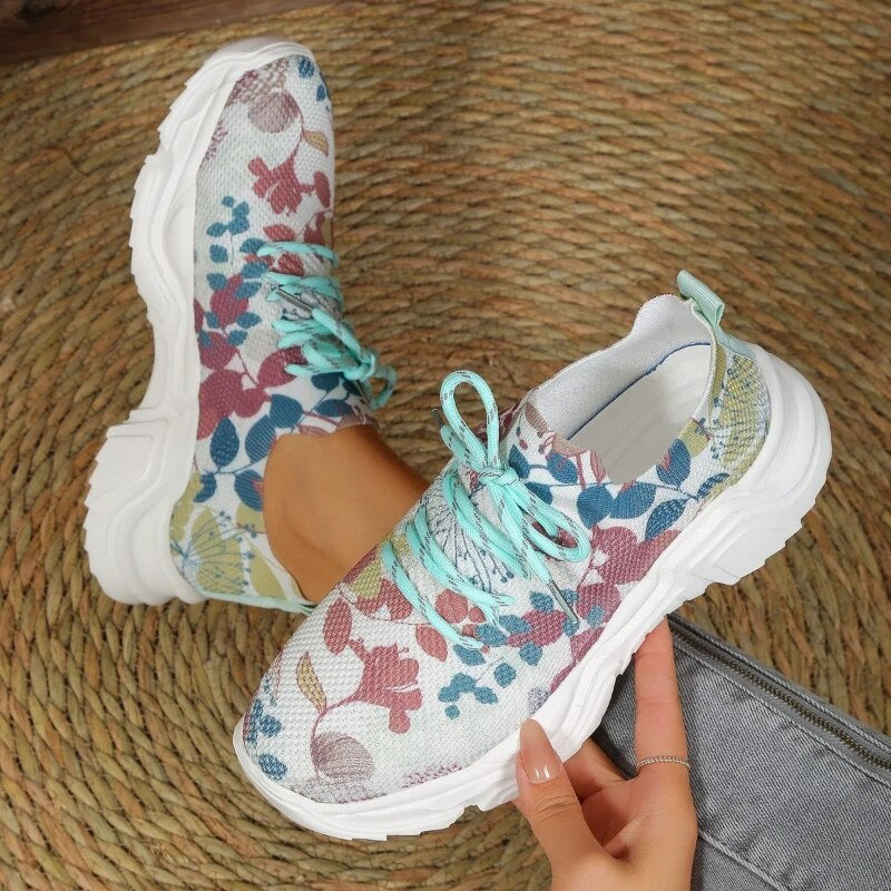 Leisure Mesh Sneakers with Ergonomic Sole and Floral Accents
