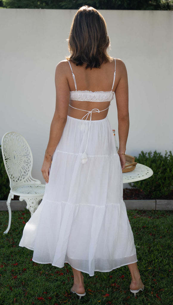 Zola | Effortless Chic Elegant Summer Dress