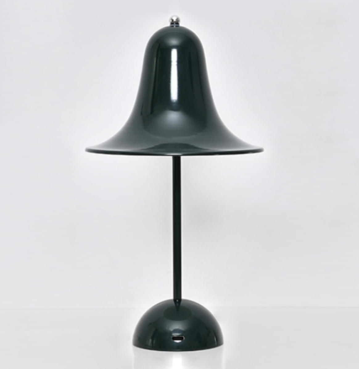 Elegant Wireless Table Lamp Classic Cap for Stylish Lighting