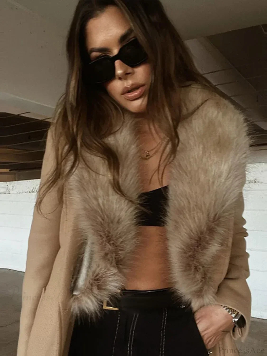 Casual Brown Overcoat for Cozy and Stylish Look