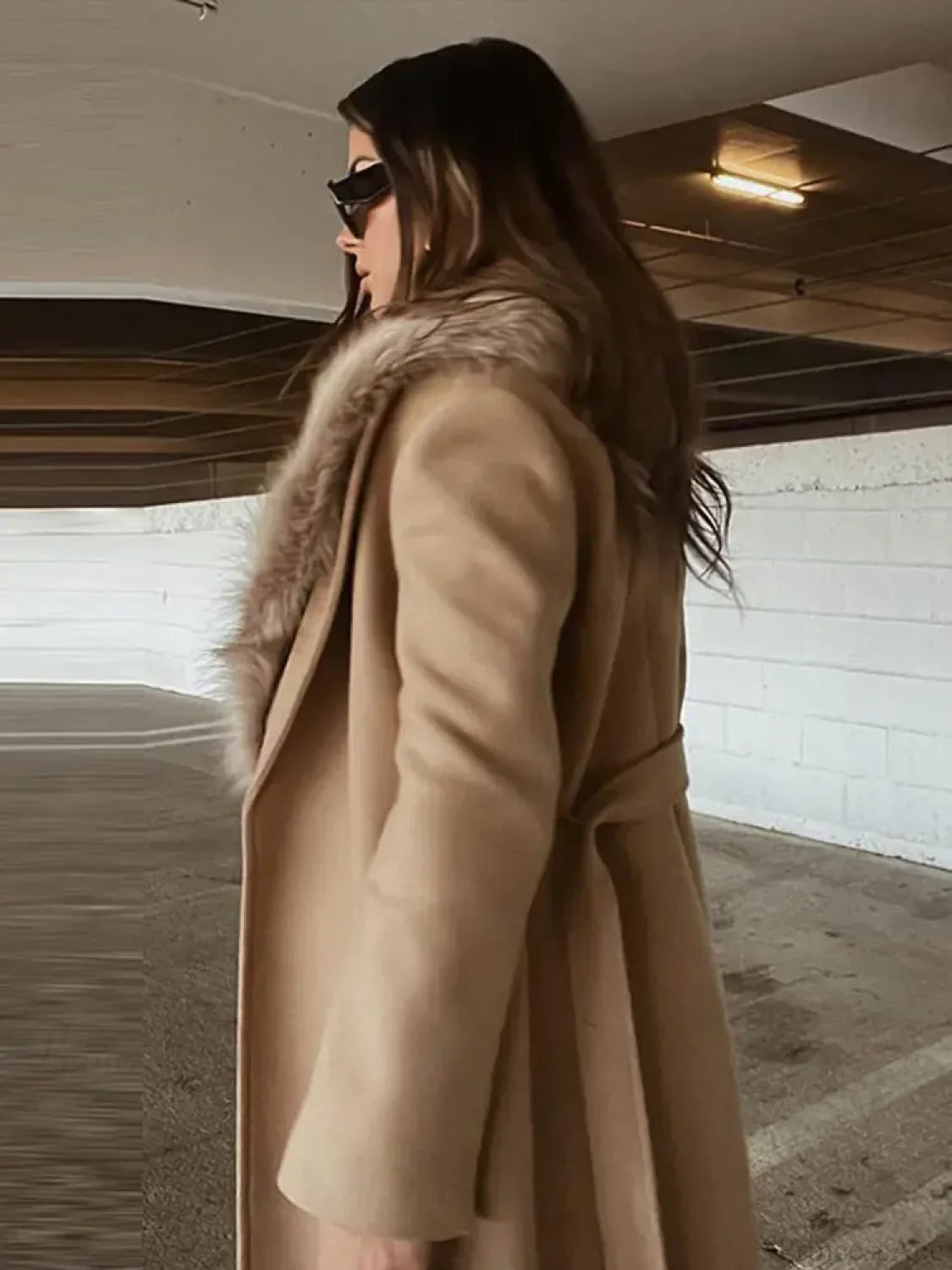 Casual Brown Overcoat for Cozy and Stylish Look