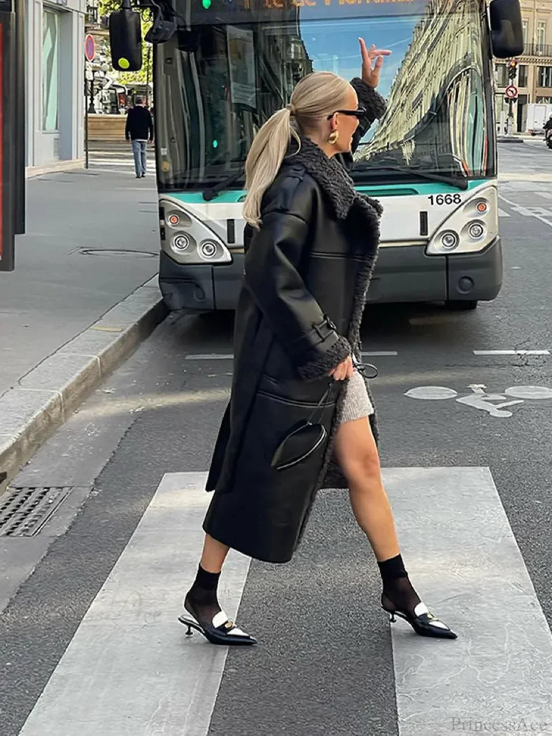 Belt and lace embellishment Burgundy scarf collar oversized for stylish protection