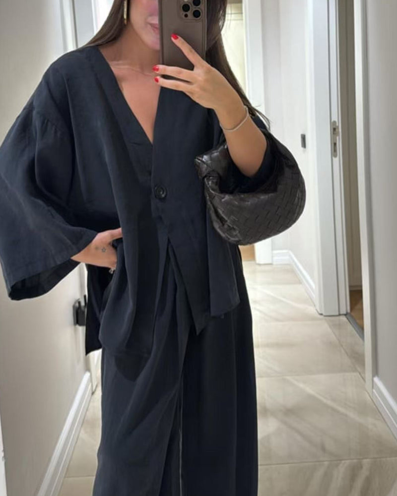 Comfortable Two-Piece Relaxed V-Neck Set