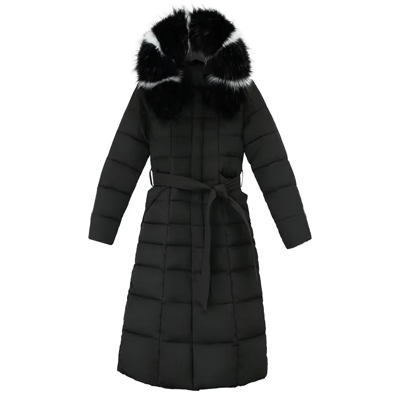Cornelia - Elegant Down Jacket with Luxurious Fur Hood for Style-Conscious Women