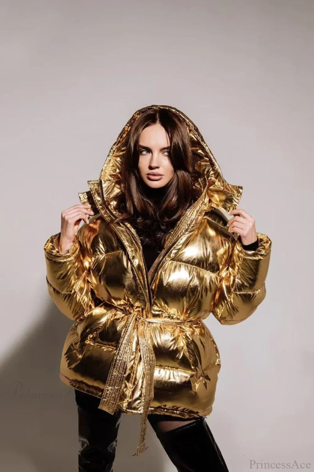 Metal Belt Coat with Pocket and Round Cotton Lining