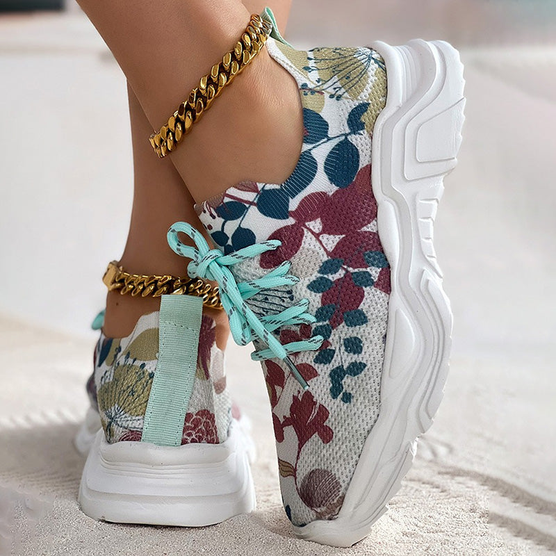 Leisure Mesh Sneakers with Ergonomic Sole and Floral Accents