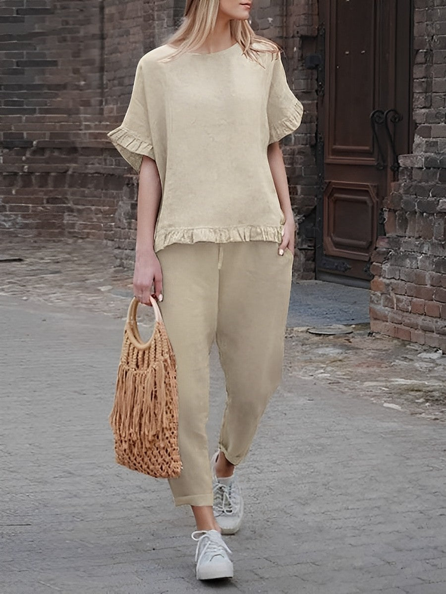 Relaxed Two-Piece Long Sleeve Outfit for a Comfortable Style