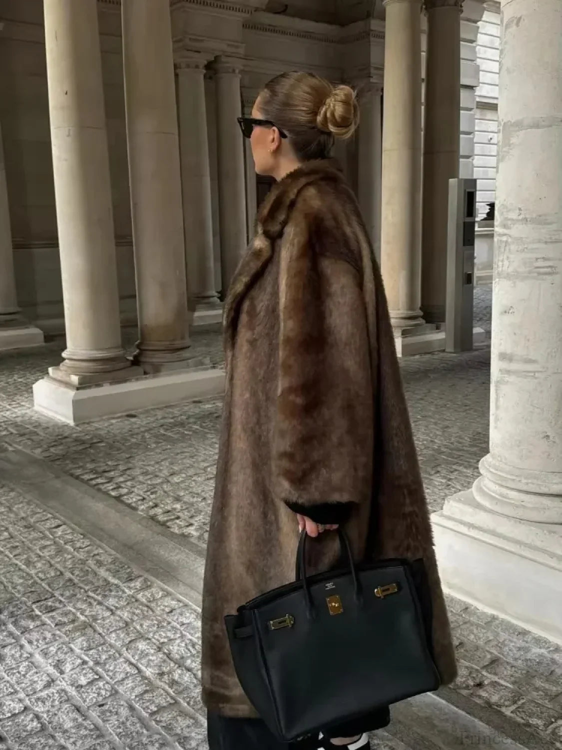 Chic Woolen Long Sleeve Overcoat with Belt for a Touch of Elegance