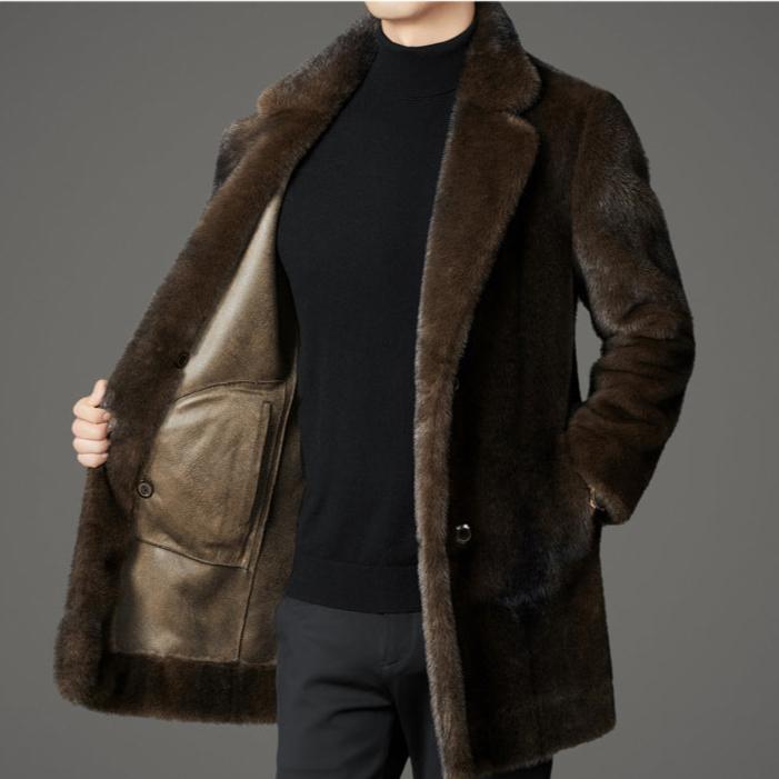 Ewald – Elegant and versatile mink fur coat for stylish looks