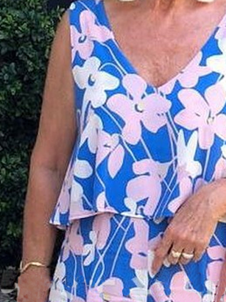 Sleeveless V-neck printed tank top set for a trendy look