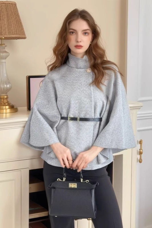 Wool cloak with elegant belt