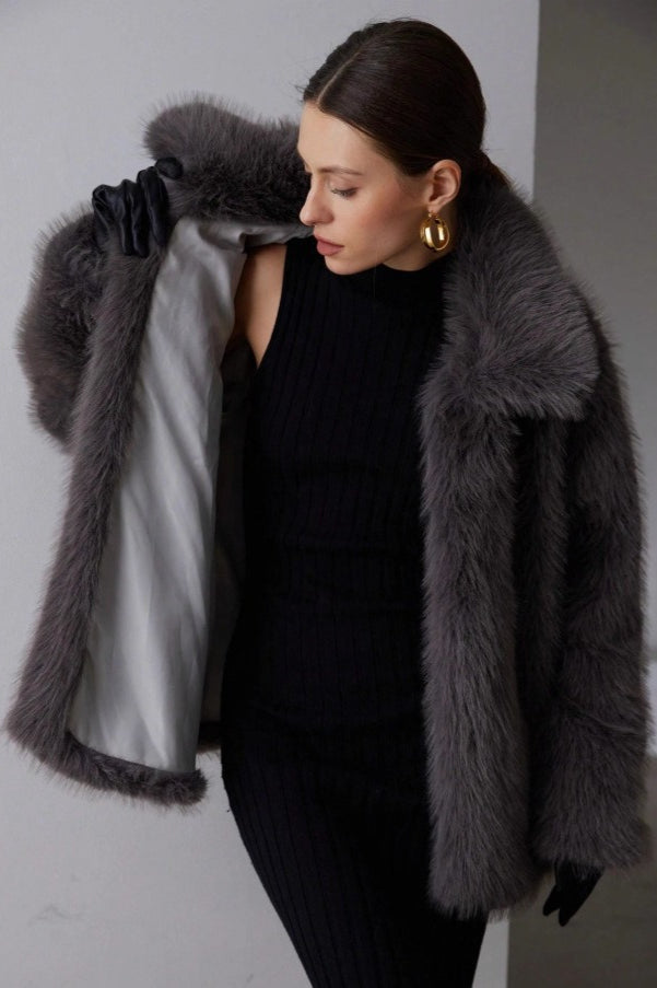Elegant Solid Faux Fur Winter Coat for Cozy and Stylish Winter Days