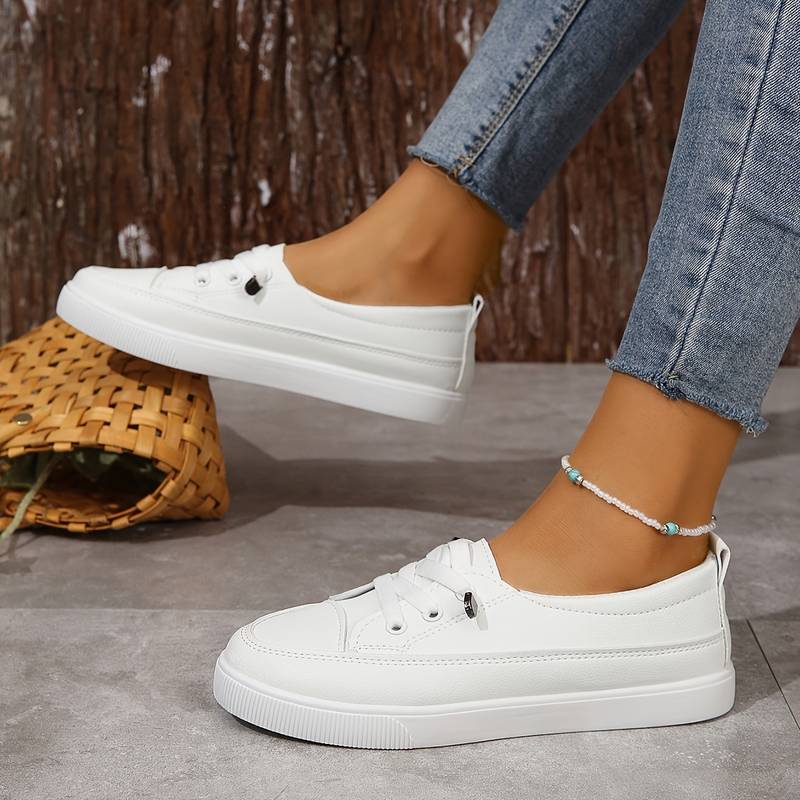 Chic Women's Slip-On Sneakers – Ultra Comfortable & Trendy