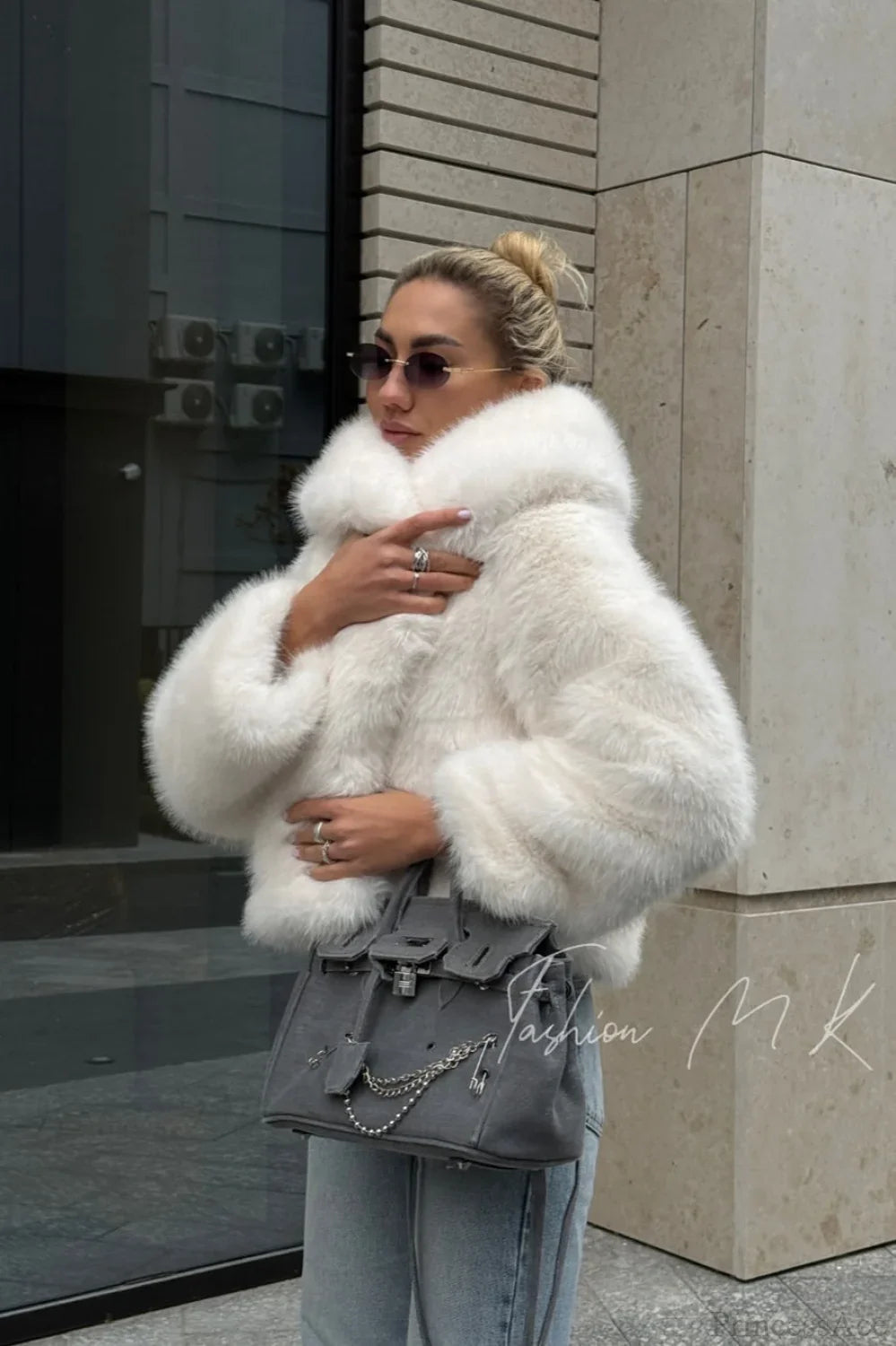 Warm Long Coat with Faux Fur Collar