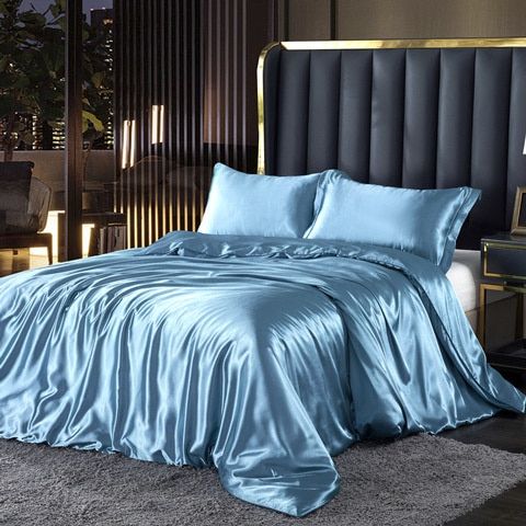 Elegant 4-piece Silk Satin Bedding Set including Duvet Cover, Fitted Sheet, and Pillowcases for ultimate comfort