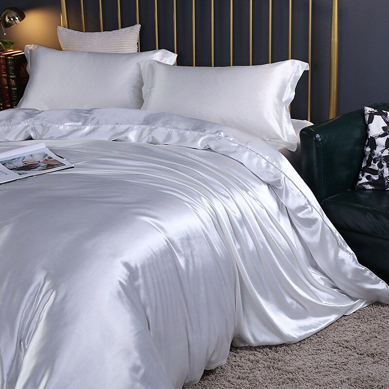 Elegant 4-piece Silk Satin Bedding Set including Duvet Cover, Fitted Sheet, and Pillowcases for ultimate comfort