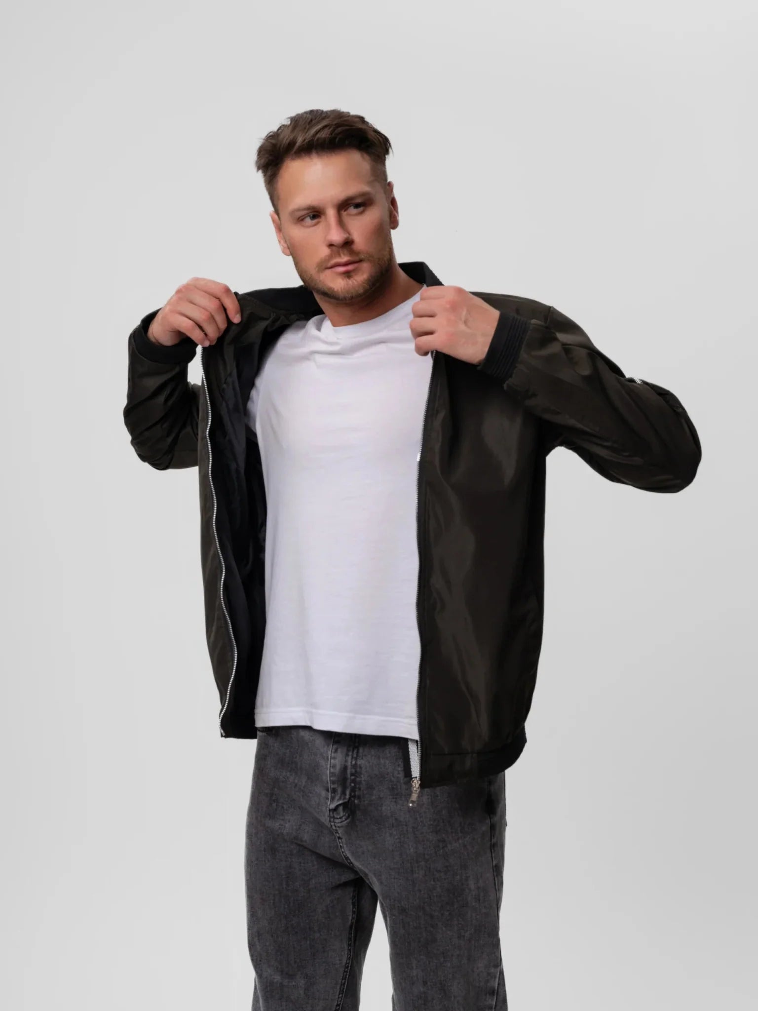 Ingmar – Stylish and Comfortable Lightweight Bomber Jacket for Every Occasion