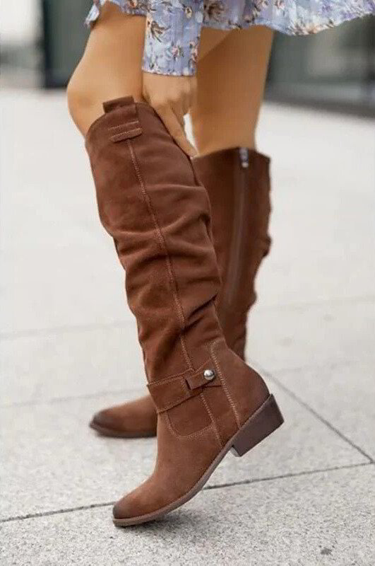 Chic Women's Knee-High Boots — Stylish, Comfortable, All-Season Wear