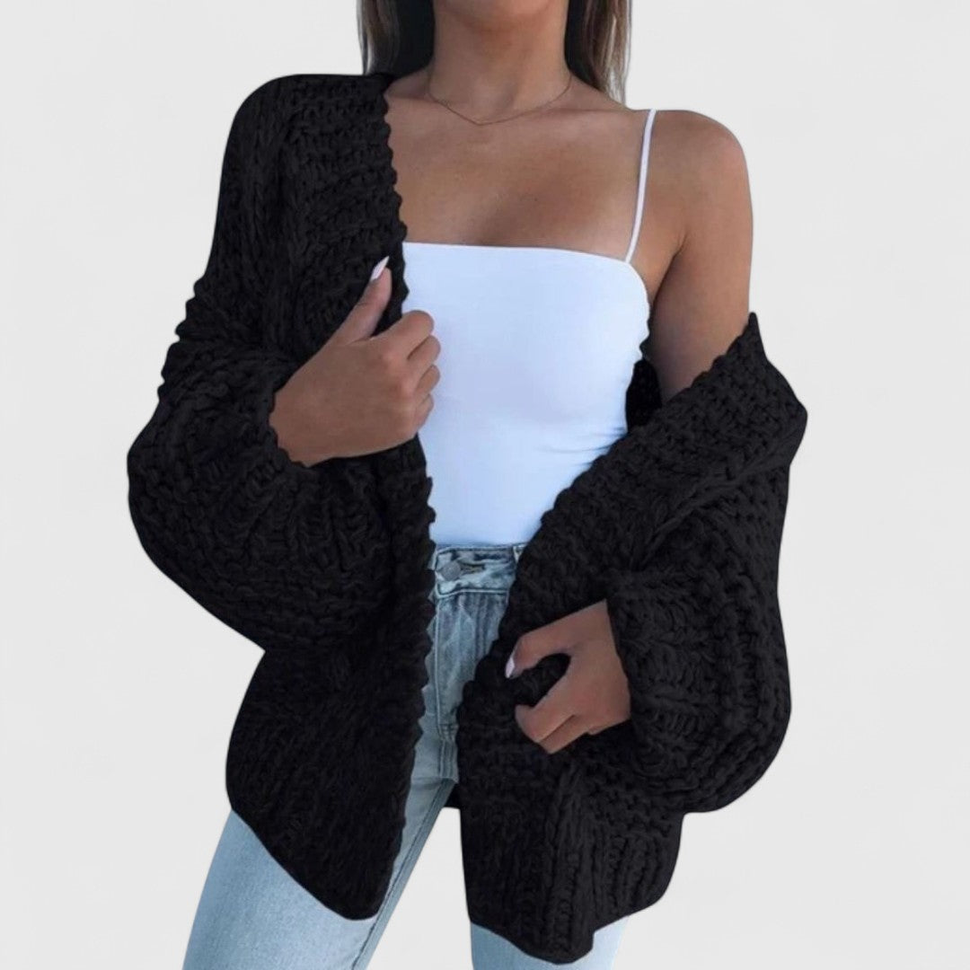 Kira – Oversized Chunky Knit Cozy Cardigan for Ultimate Comfort