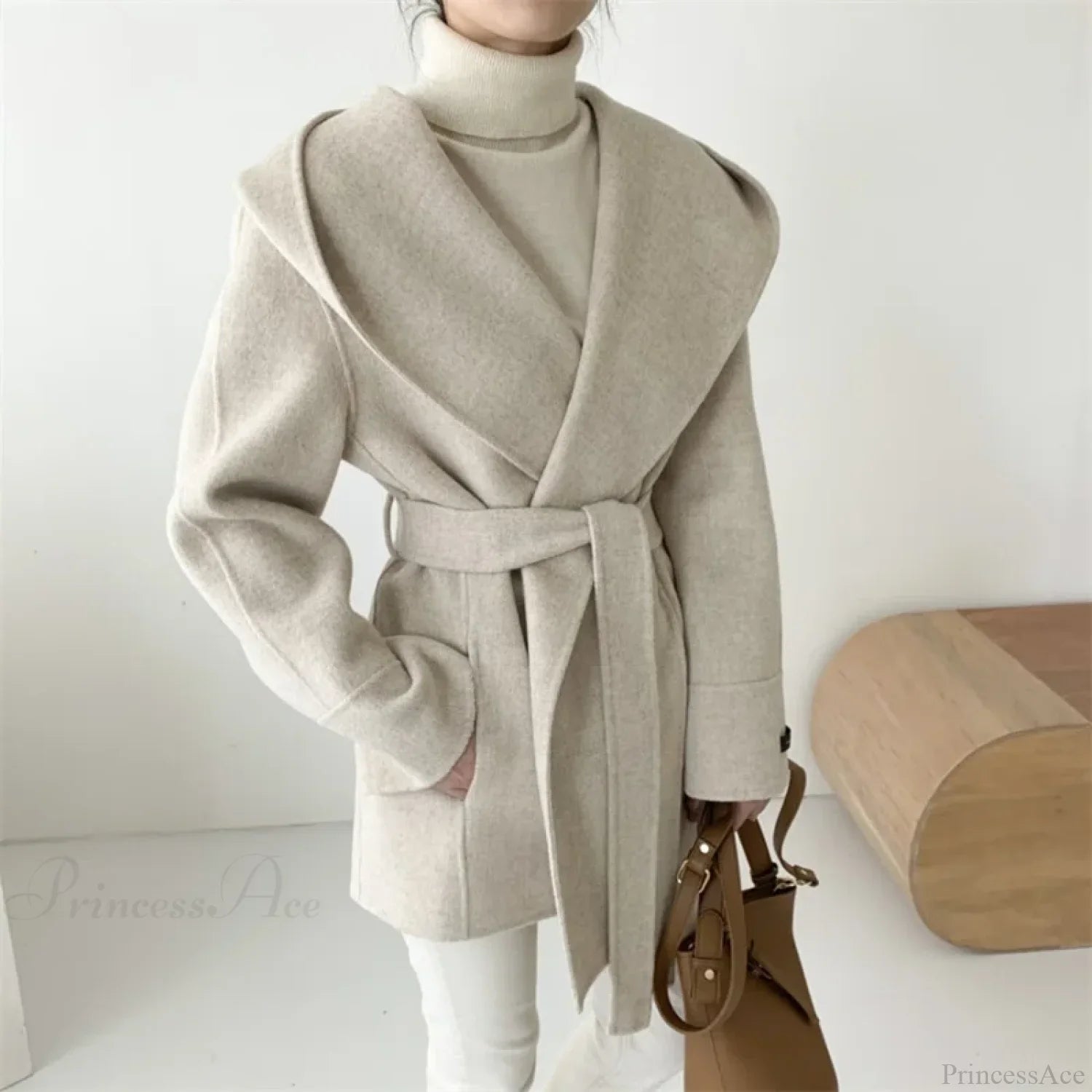 Wool Hooded Coat with Drawstrings for an Elegant and Warm Style
