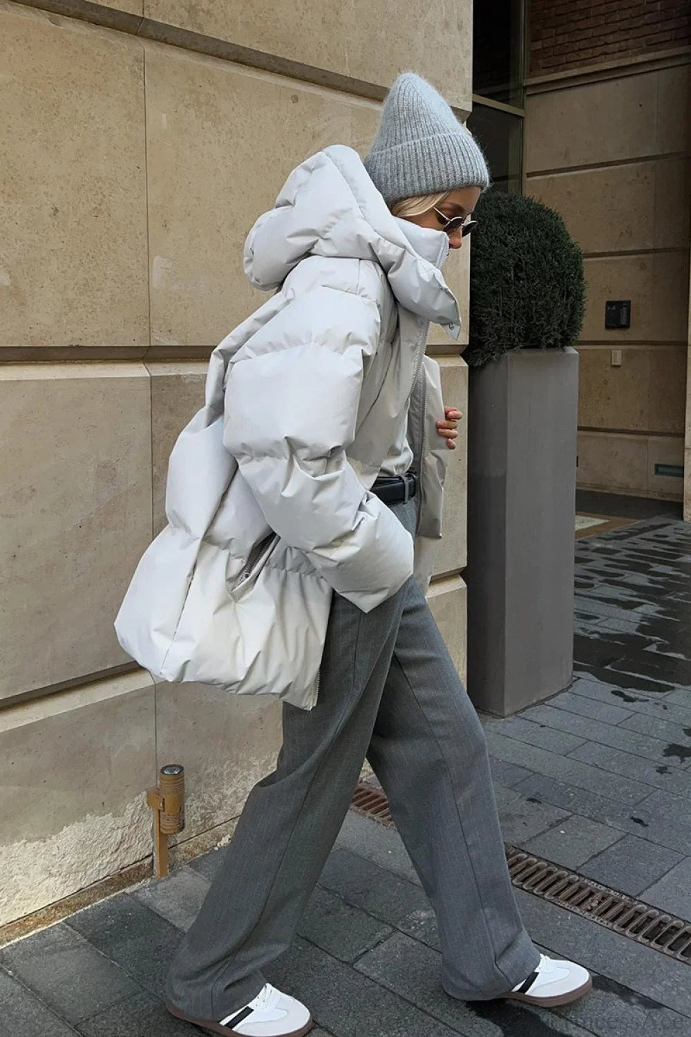 Luxe Loose Solid Cotton Hoodie Coat for a Modern Minimalist Look