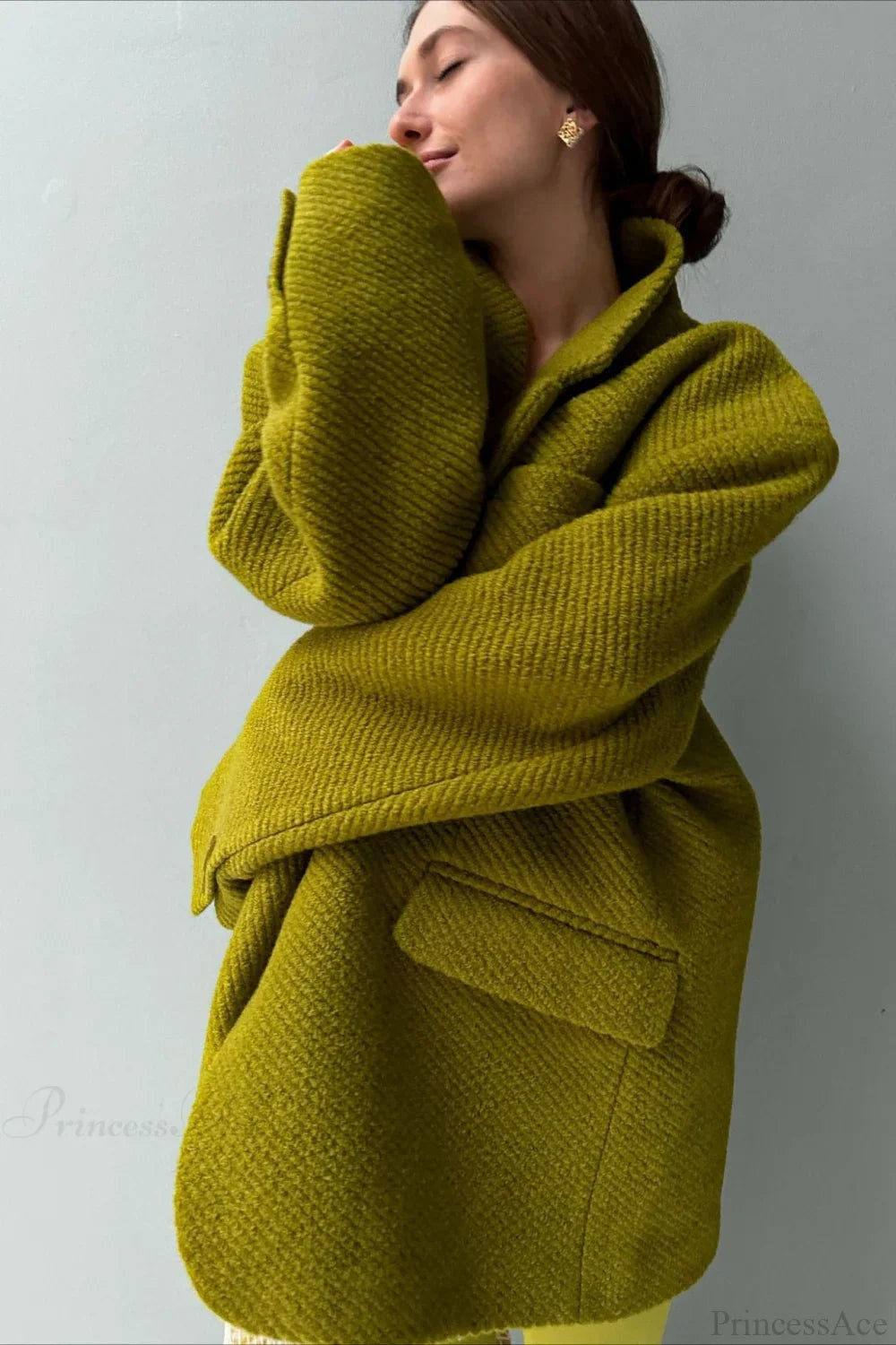 Casual and Warm Wool Blazer Perfect for All Occasions