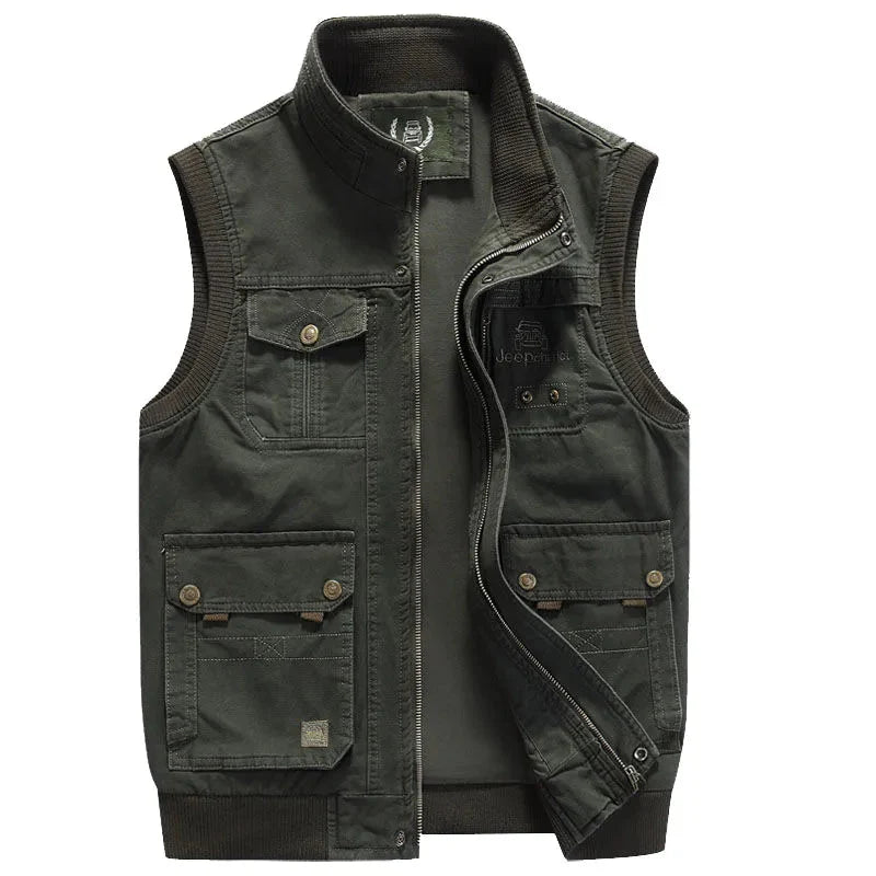 Manfred - Stylish and versatile multitasking vest for every occasion