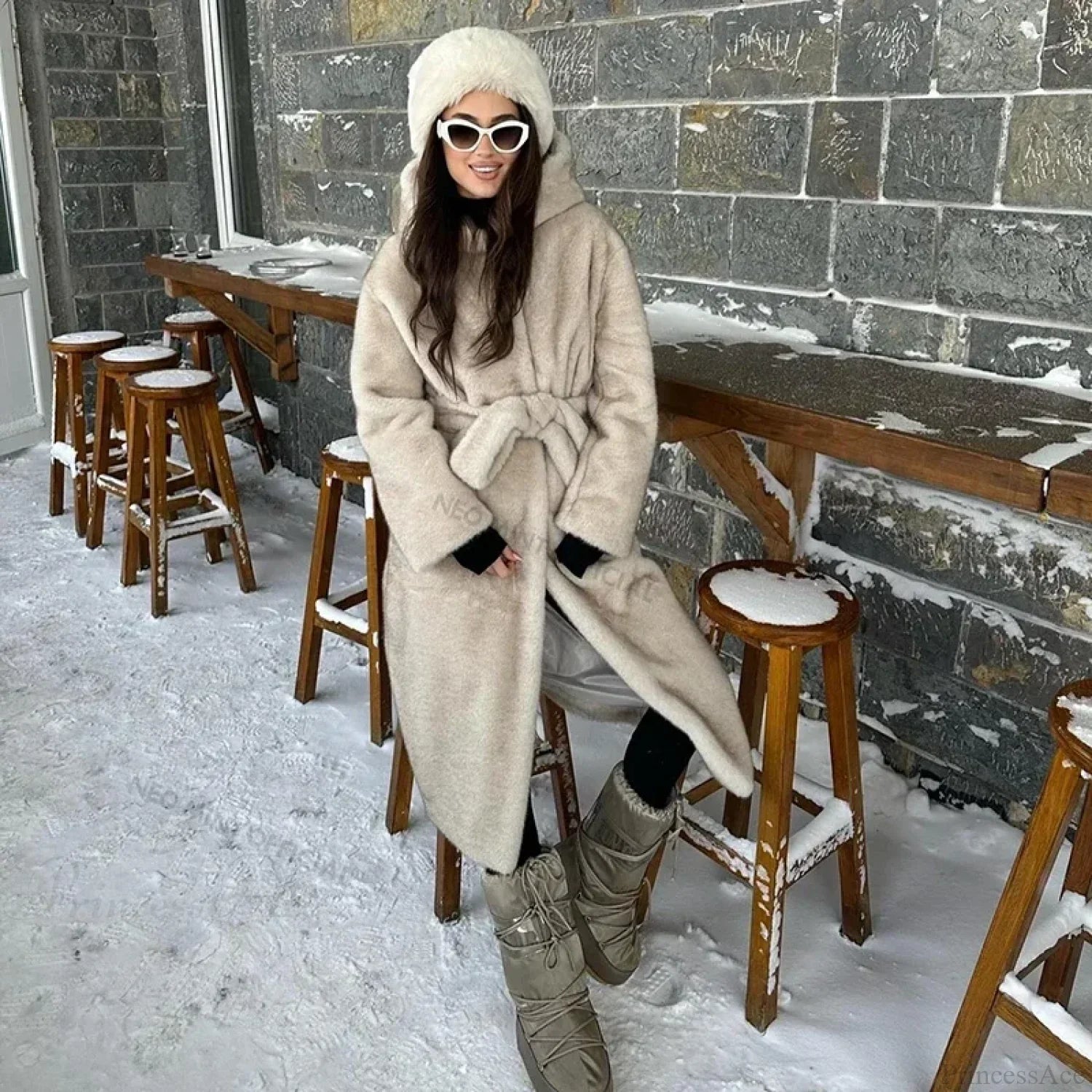 Beige Mink Coat Neo Mint with Elegant Belt