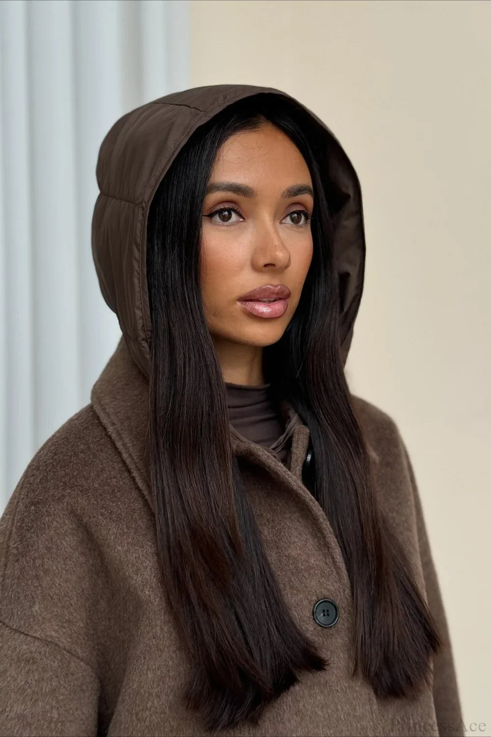 Casual V-Neck Wool Blend Coat for an Elegant and Comfortable Style